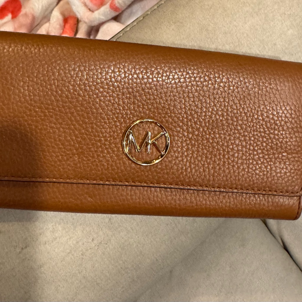 Michael Kors Tan Leather Wallet Nwot